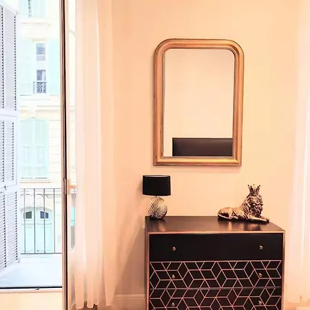 Апартаменты In The Heart Of Close To Amenities
