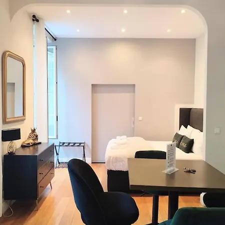 In The Heart Of Close To Amenities * Nicea