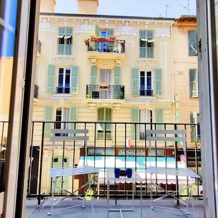 In The Heart Of Close To Amenities *