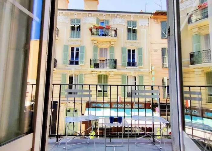 In The Heart Of Close To Amenities *