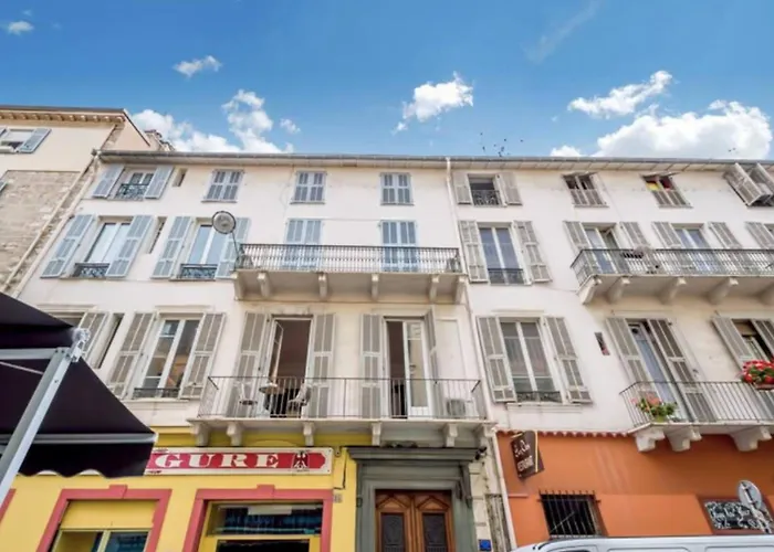 In The Heart Of Close To Amenities 니스