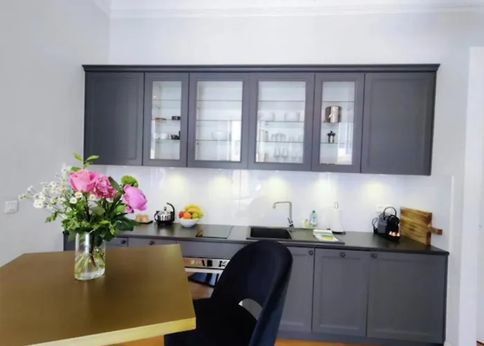 In The Heart Of Close To Amenities Apartment Nice